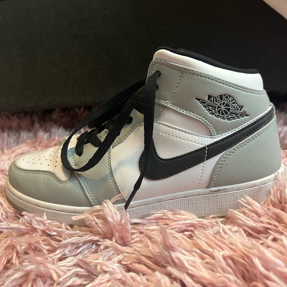Jordan Shoes - Jordan 1 Mid Light Smoke Grey Womens size 8
